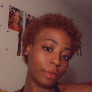 Meet your Posher, Mya